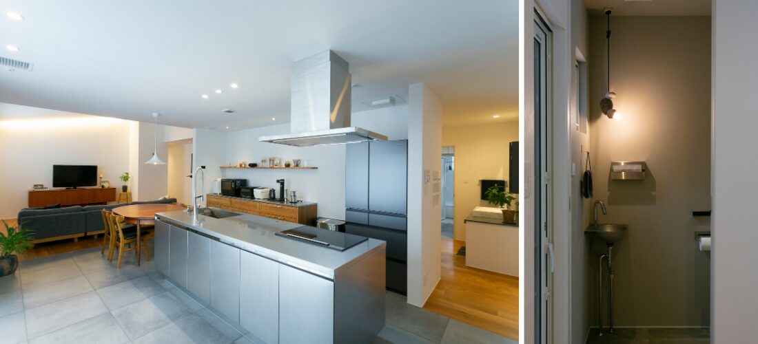 ステンレスキッチンを中心にした、開放感のあるLDK空間。落ち着いた照明で整えた、土間に設けた手洗いスペース